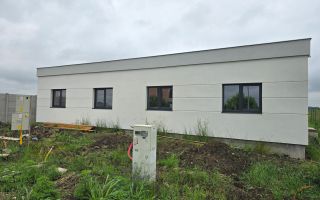 1/2 Duplex pe parter,predare la cheie  , 3 dormitoare, 2 bai, Zona Metro 2, - Poză 2