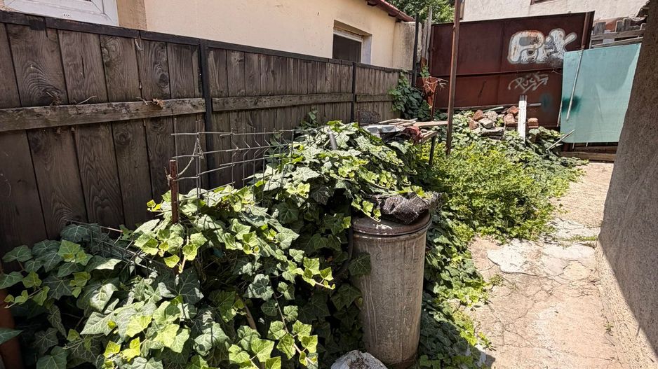 URGENT!,  TEREN IN PROPRIETATE, DESCHIDERE LA 2 STRAZI, NEGOCIABIL - Poză 1