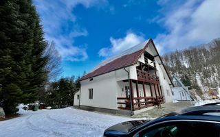 Pensiune de vânzare în Cârțișoara – investiție turistică la poalele munților - Poză 2