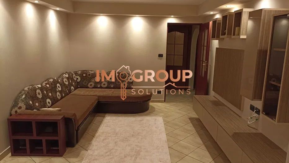 Cug - Selgros- 2 Camere Decomandat - 54Mp - Bloc 1986 - Poză 1