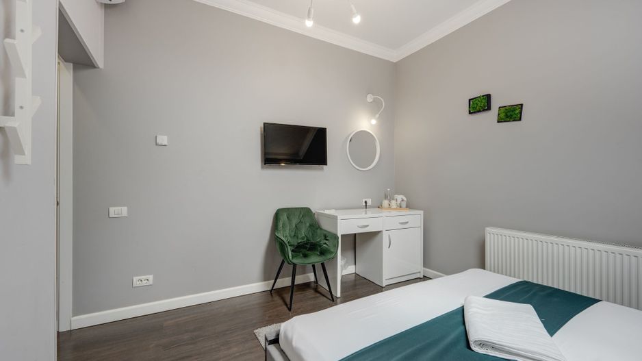 Vindem Afacerea ! Mini Hotel + Cafenea/ Restaurant ! Parcul Carol ! - Poză 45