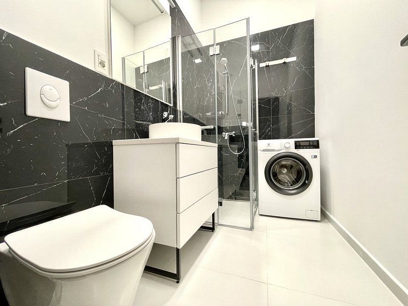 Elegant, finisaje premium, locație deosebita - 3 camere  în Bălcescu - Poză 23