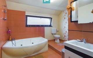 Vilă cu 5 camere de vânzare în zona Aradul Nou - Poză 29