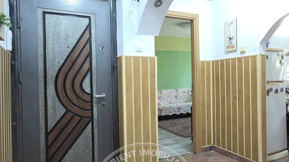 Apartament cu 2 camere, etaj 2, mobilat si utilat, zona GARA; - Poză 7