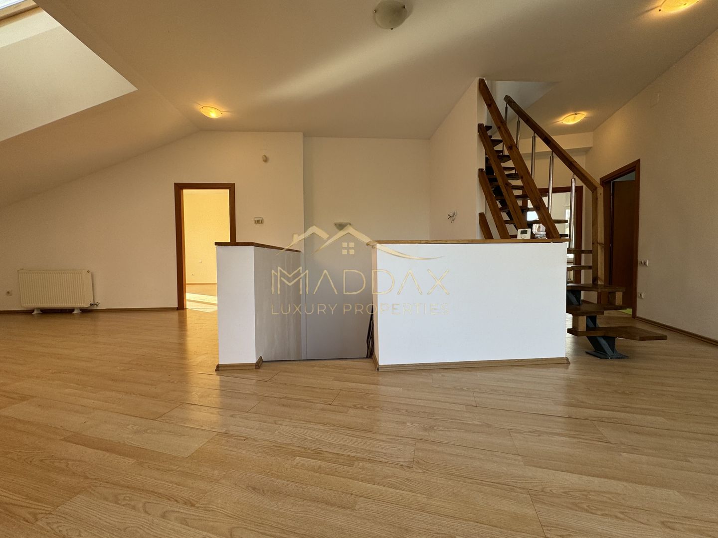 Vila Individuala 7 camere*Piscina*Teren 1000 mp / 8 parcari// Erou Iancu Nicolae - Poză 30