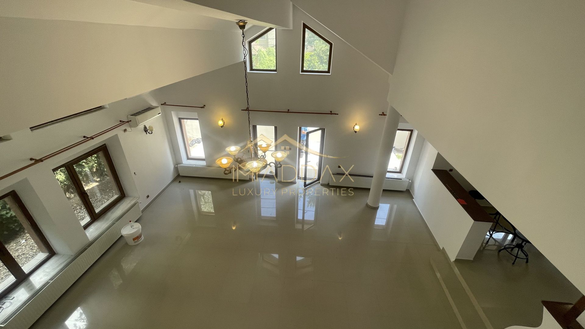 Vila individuala superba***5 camere***garaj //Erou Iancu Nicolae//British School - Poză 2