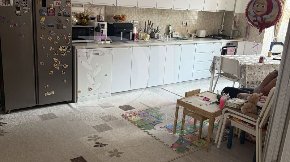 Apartament 3 camere / Zona Florilor - Poză 2