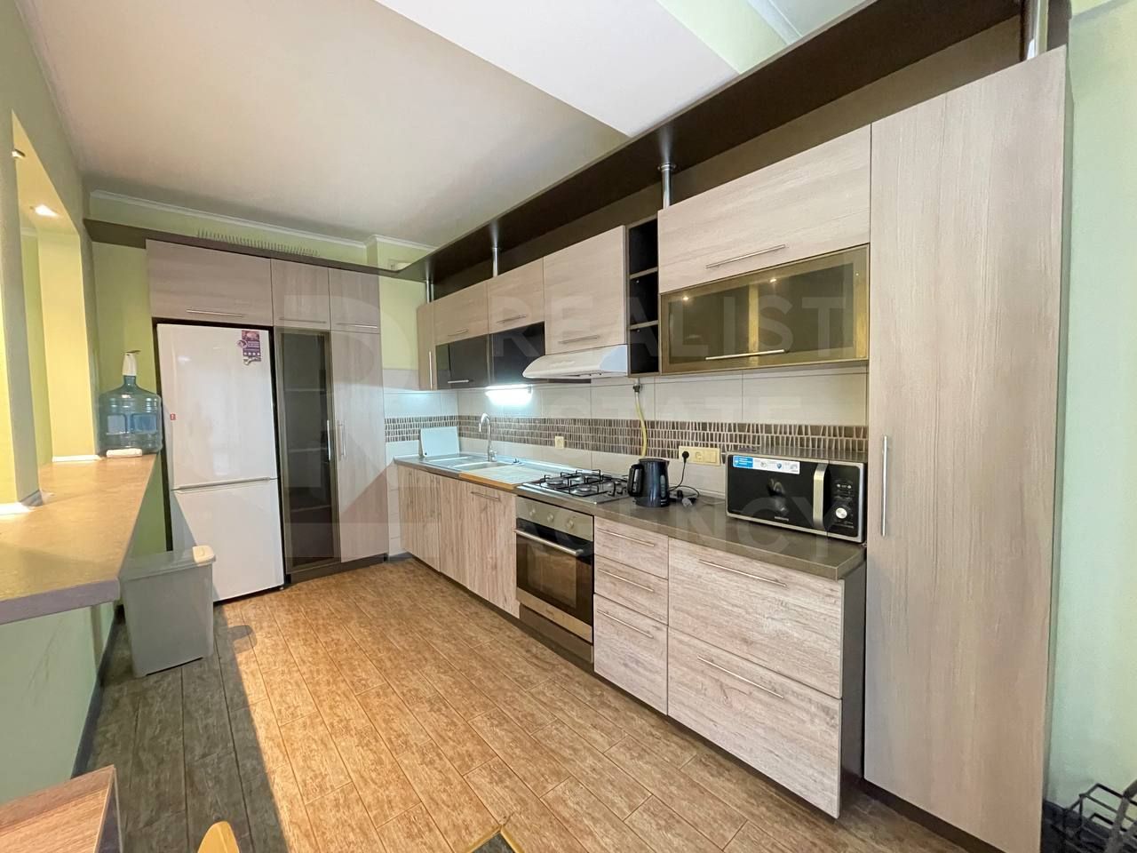 Chirie, apartament, 2 camere, strada Grenoble, Botanica - Poză 1