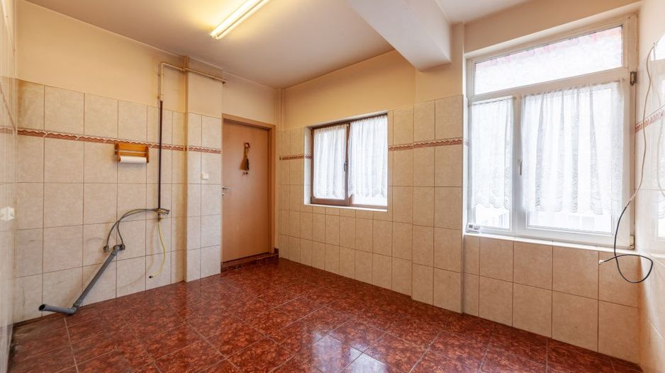 Gavana | 3 camere | Loc de parcare si boxa incluse - Poză 3