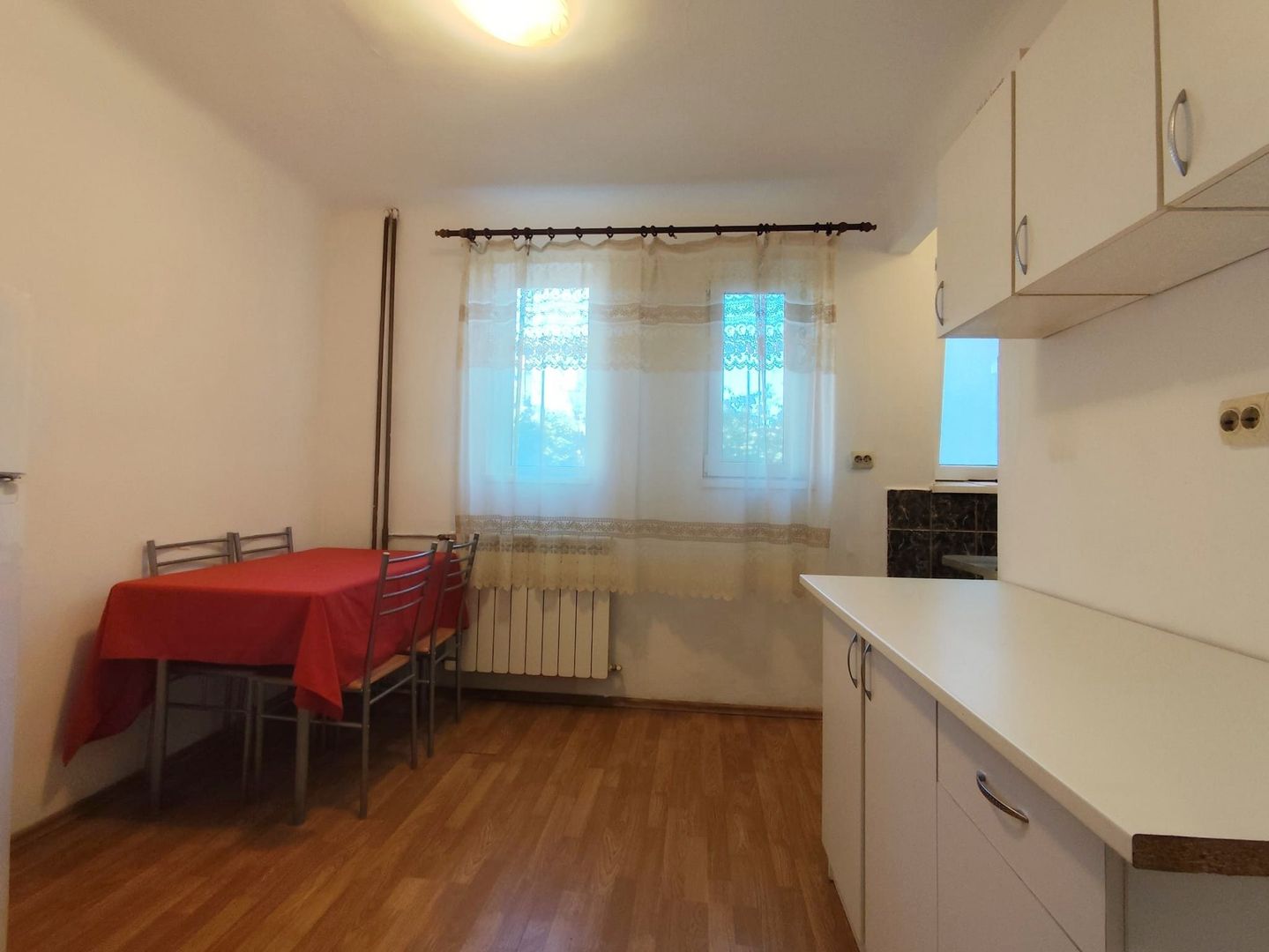Apartament 2 camere central, langa Podul Decebal, Oradea - VANZARE - Poză 5
