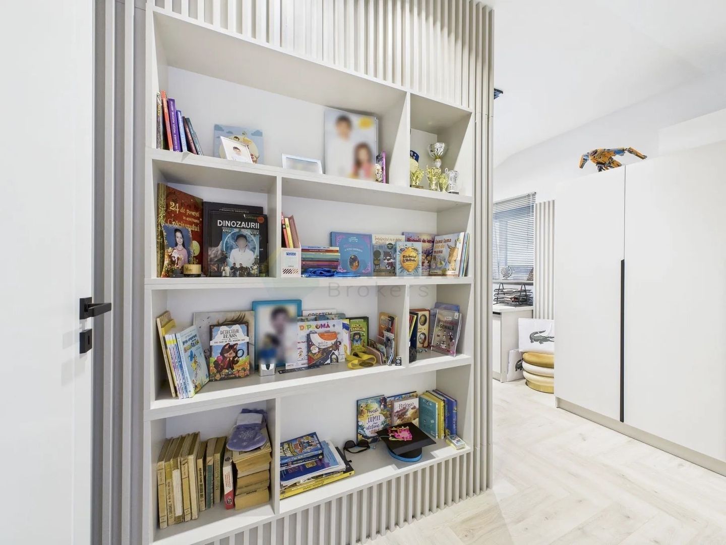 Locuinta complet amenajata | 5 camere| Otopeni - Poză 20