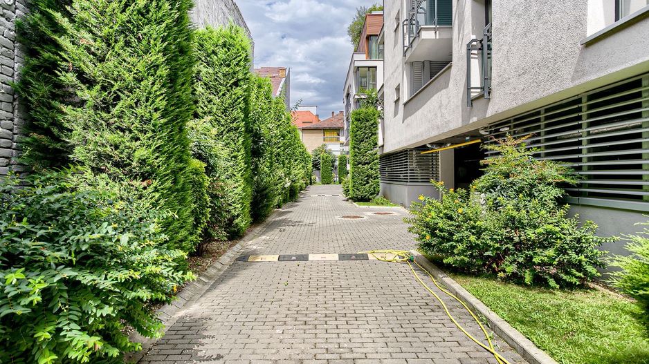 Spațiu de birouri ultracentral în Arad Plaza -  de închiriat - Poză 9