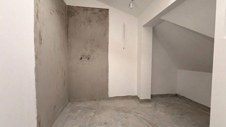 DUPLEX | ETAJ 1 + MANSARDA | LOC DE PARCARE | OPORTUNITATE - Poză 9