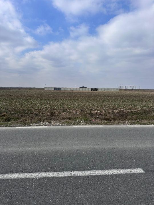 Teren intravilan 1500mp situat la DC87 Pielesti, zona Peugeot - Poză 1