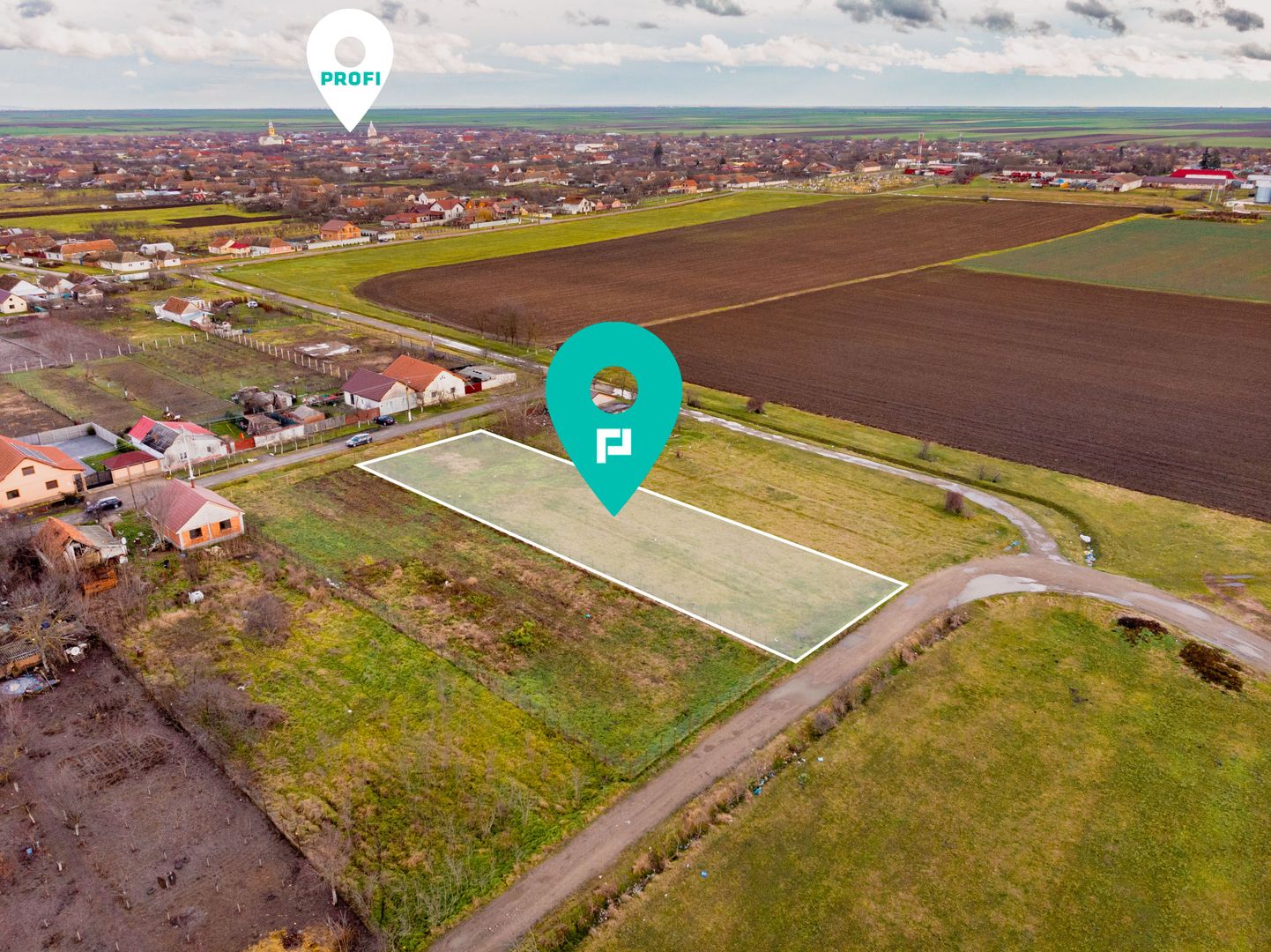 Loc de casă în Felnac - Poză 1