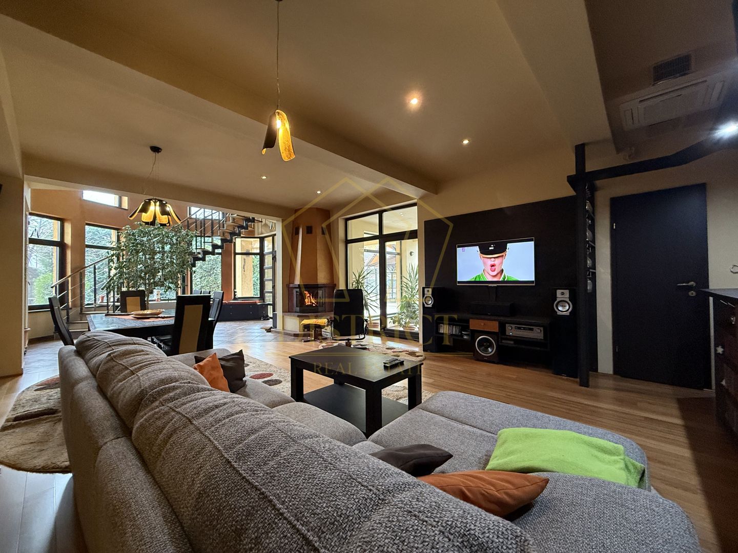 Vila impresionanta cu teren de 1431mp | Dumbravita - Poză 2