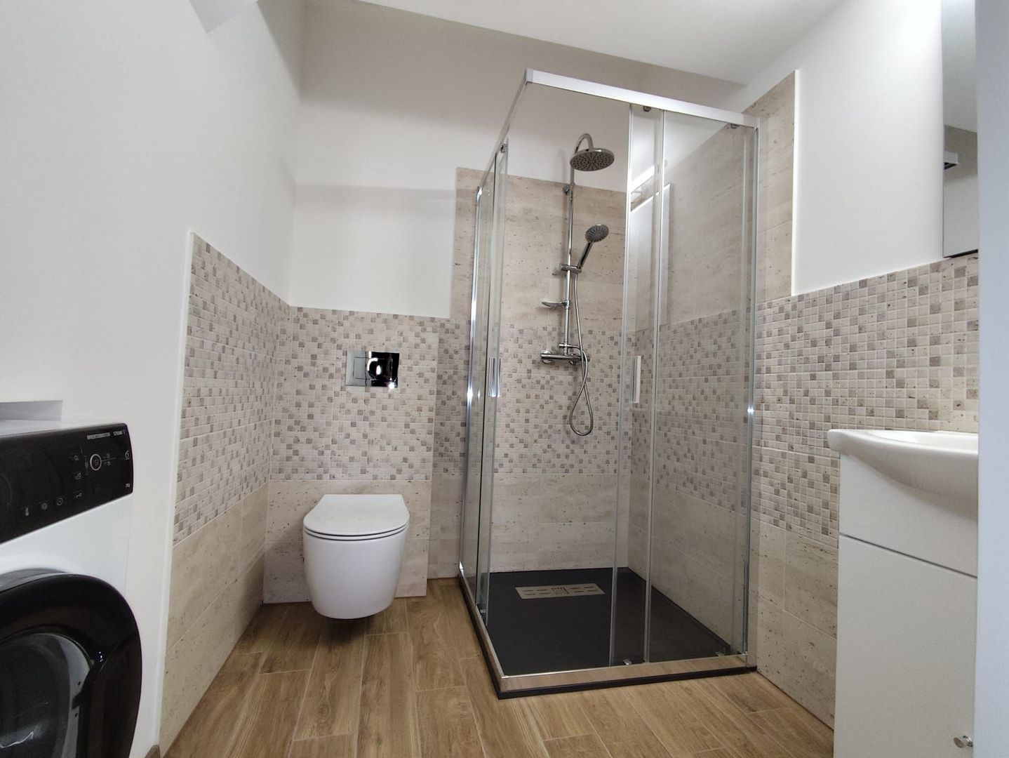 Vanzare | proprietate ultracentrala | studio + ap.2 camere | Oradea - Poză 9