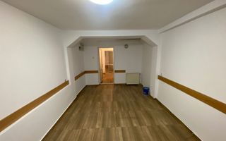 Spatiu comercial 50 mp- ideal birou/salon/cabinet- Zona Centrala - Poză 1
