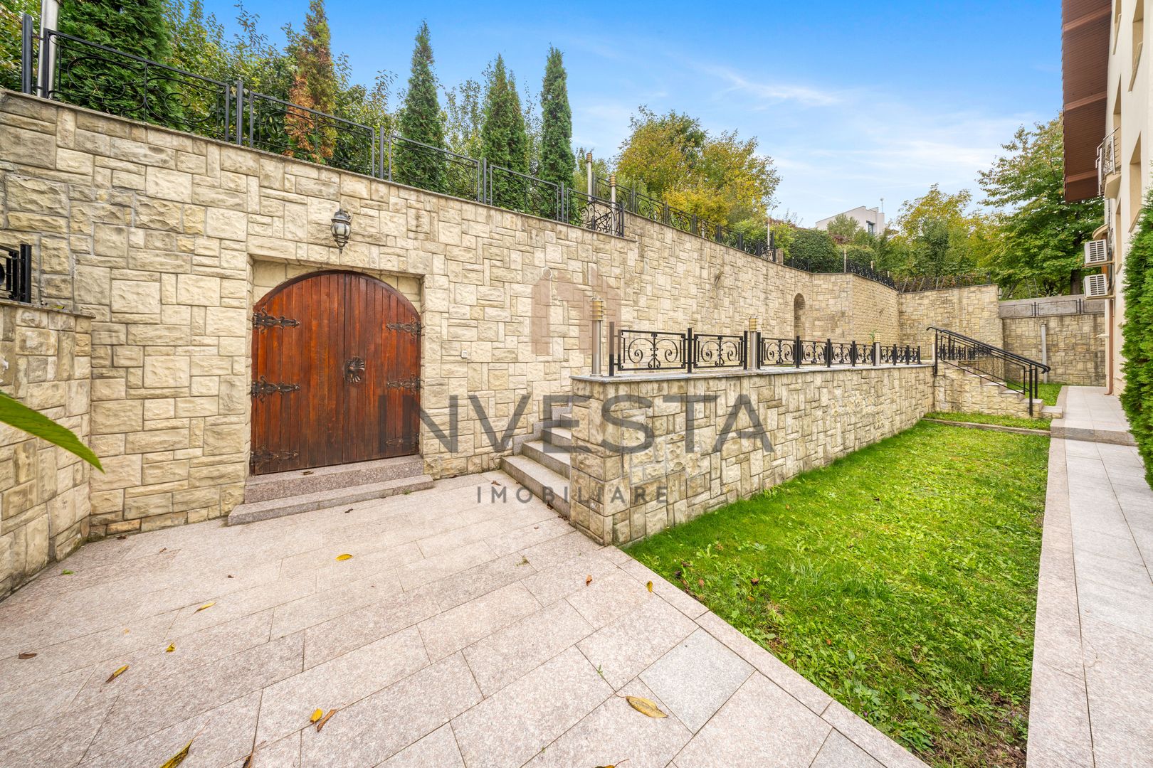 Vila cu teren de 1081 mp in cartierul Andrei Muresanu! - Poză 3