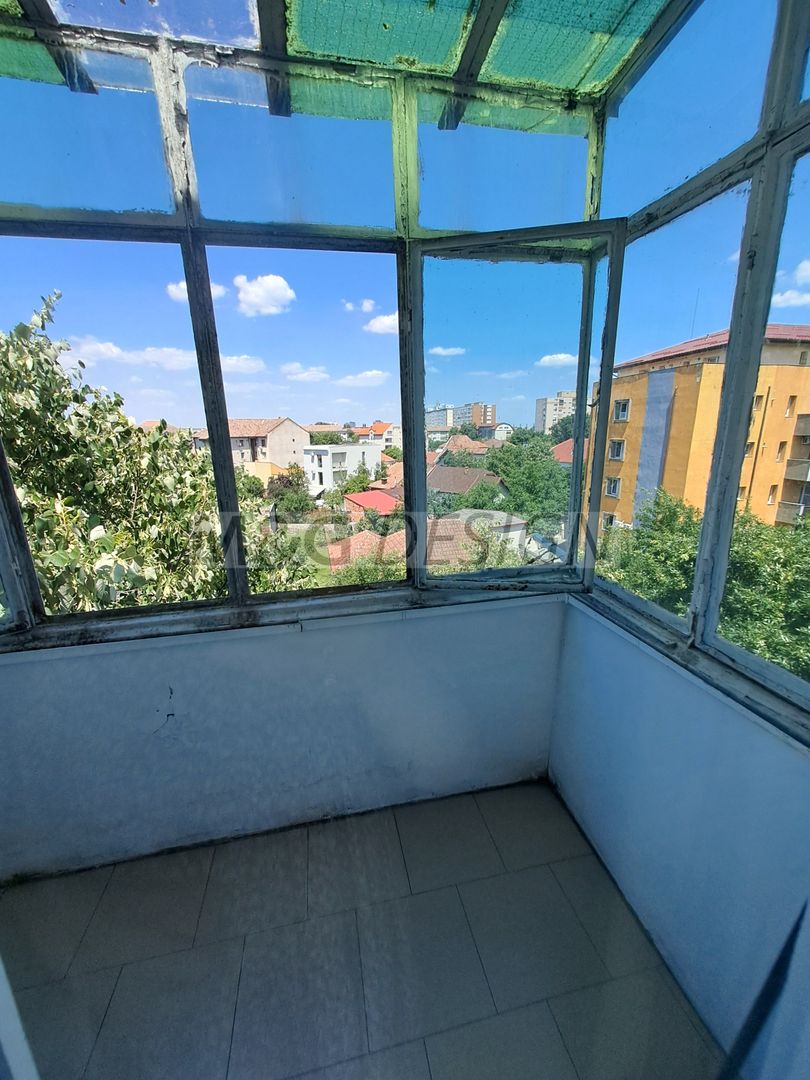 2 cam decomandat, Complex -Olimpia Stadion - Poză 20
