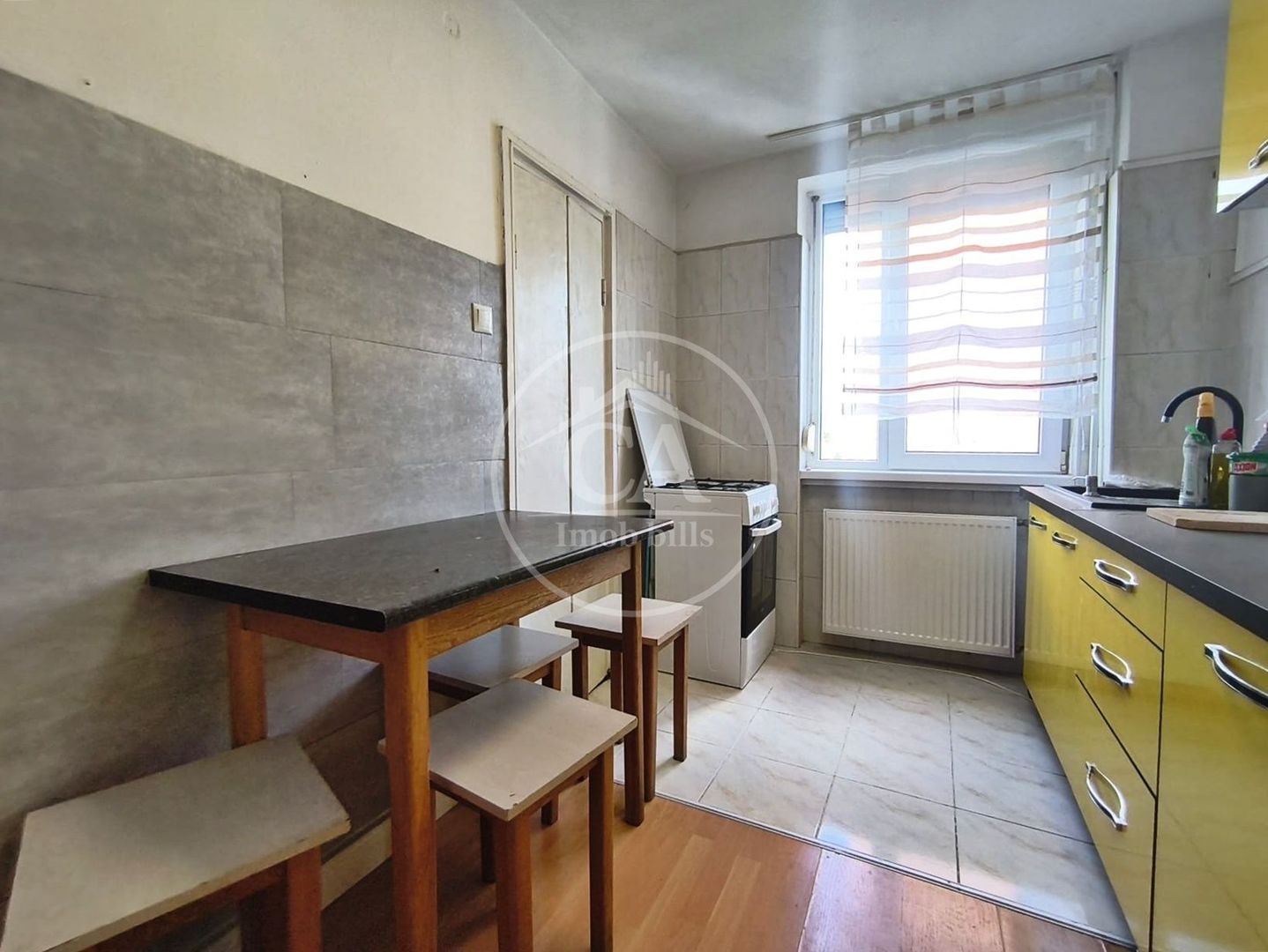 Apartament de închiriat cu 3 camere în zona Centrala, Oradea - Poză 9