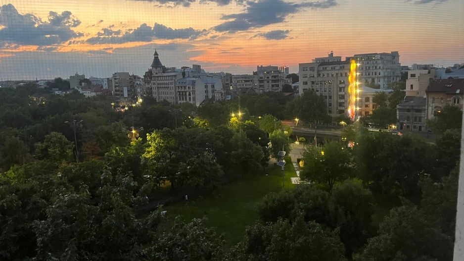 Inchiriere apartament modern cu 2 camere  zona Izvor vedere la parc - Poză 19