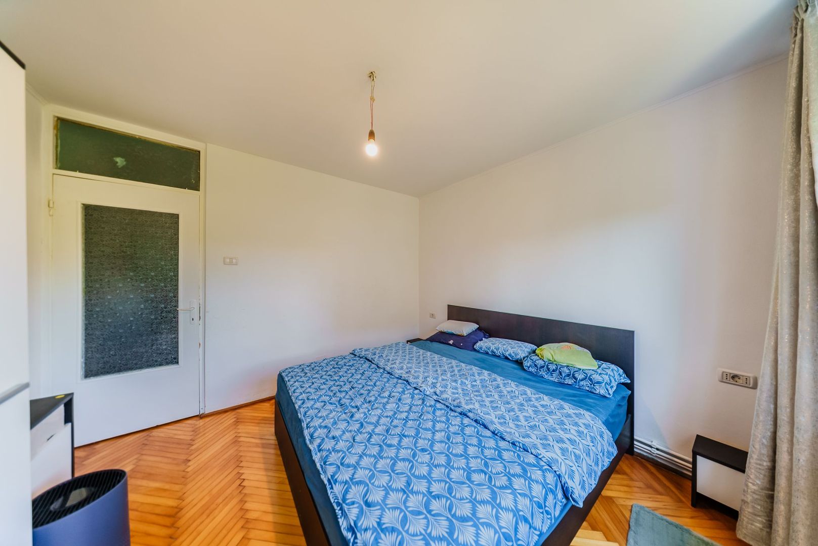Apartament 2 camere, zona 300, decomandat, etaj 1 - Poză 8