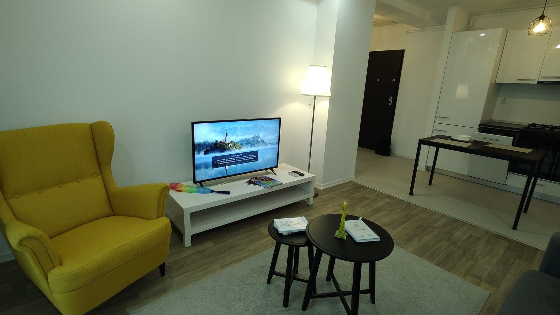 Apartament 2 camere vedere piscina Cosmopolis - Poză 9