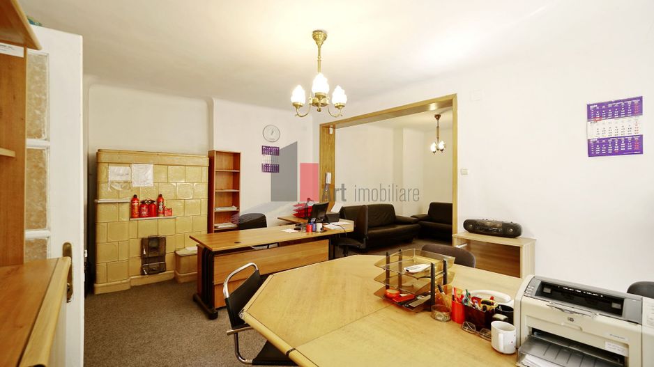 Proprietatea "ARCHA" , Vatra Luminoasa, JUMATATE DE VILA, intrare separata - Poză 2