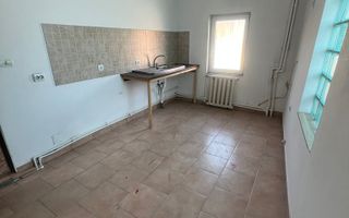 Spatiu comercial la strada 220 mp-parcare-Prundu Bargaului, Centru - Poză 4