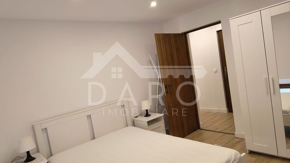 Ap cu 2 camere in centru, decomandat - Poză 8