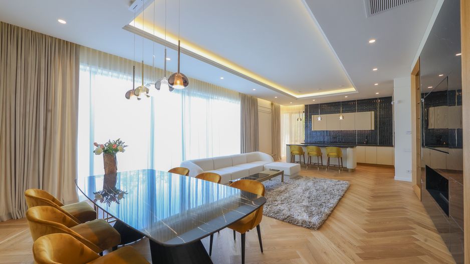 Vila in ansamblu exclusivist, acces la piscină și facilități premium - Poză 1