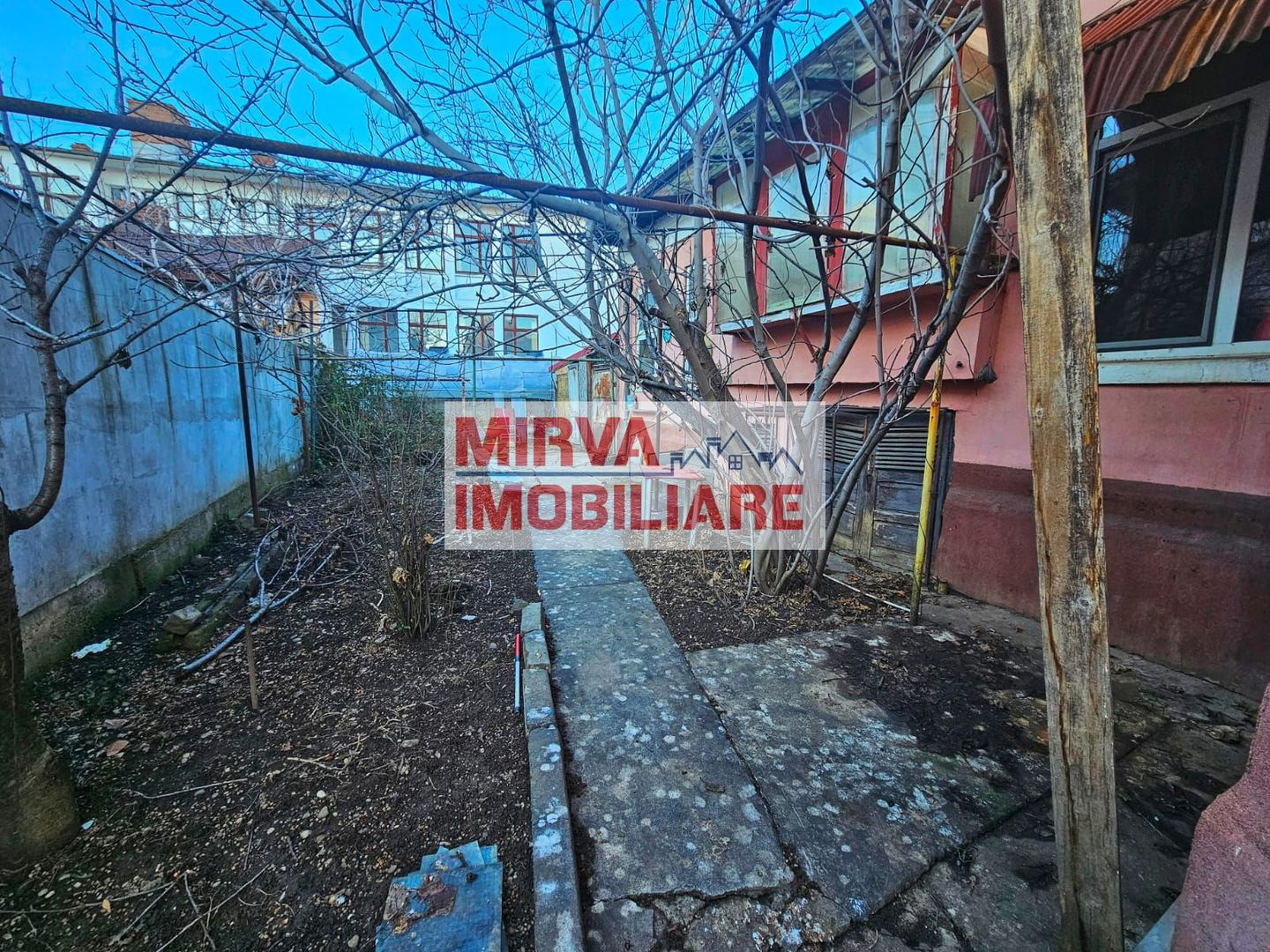 Casă cu arhitectură interbelică, 5 camere, teren 409 mp – Central - Poză 53