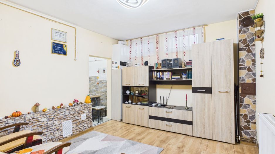 Casa Zonă Ultracentrală, Oradea 53mp - Poză 2