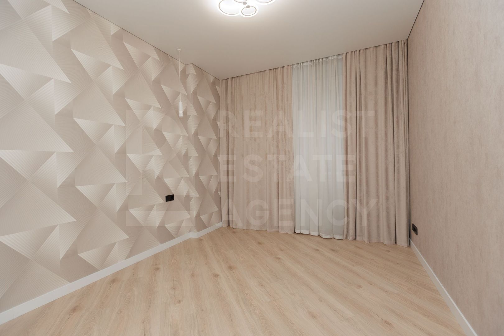 Vânzare, apartament, 3 camere,  str. Avraam Iancu, Centru. - Poză 7