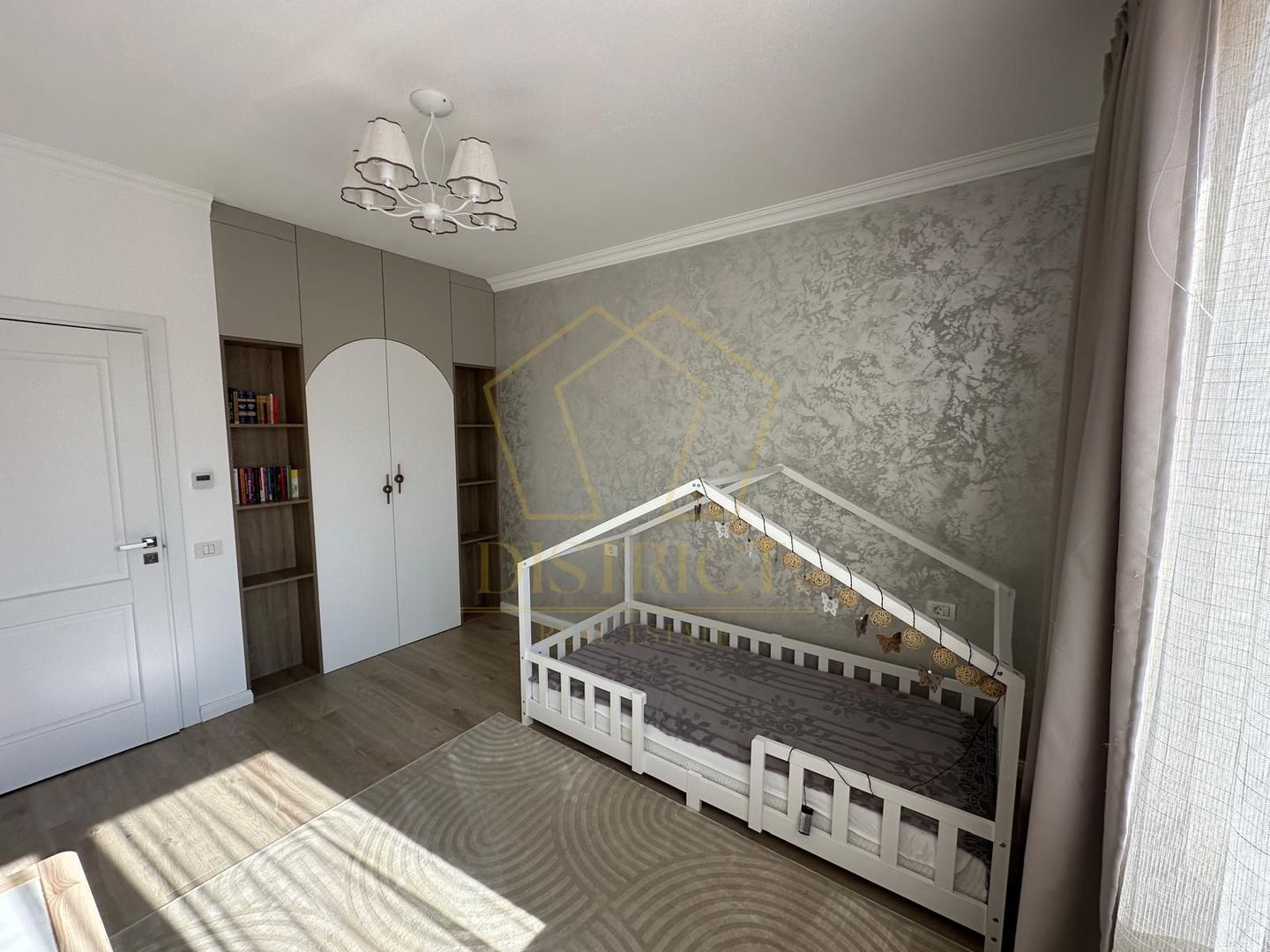 Duplex superb cu 5 camere  si terasa | Giroc - Poză 11