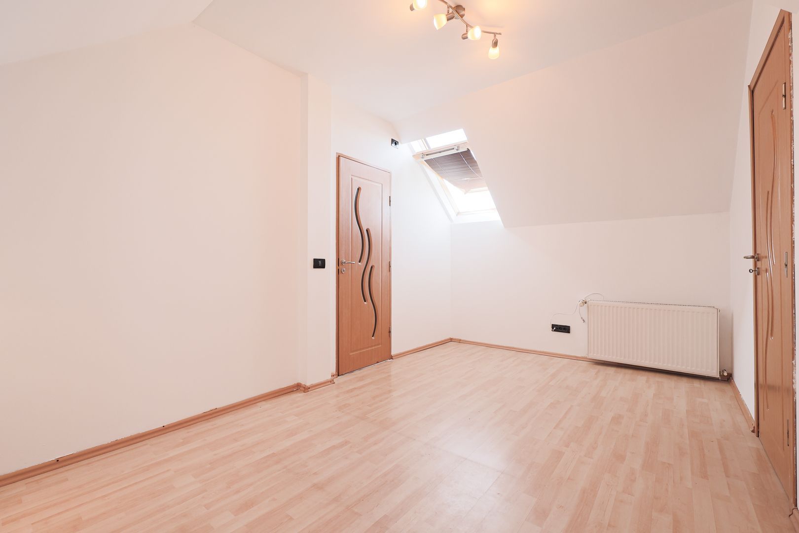 VANDUT! Apartament 2 camere în bloc nou, zona Tabacovici - Poză 5