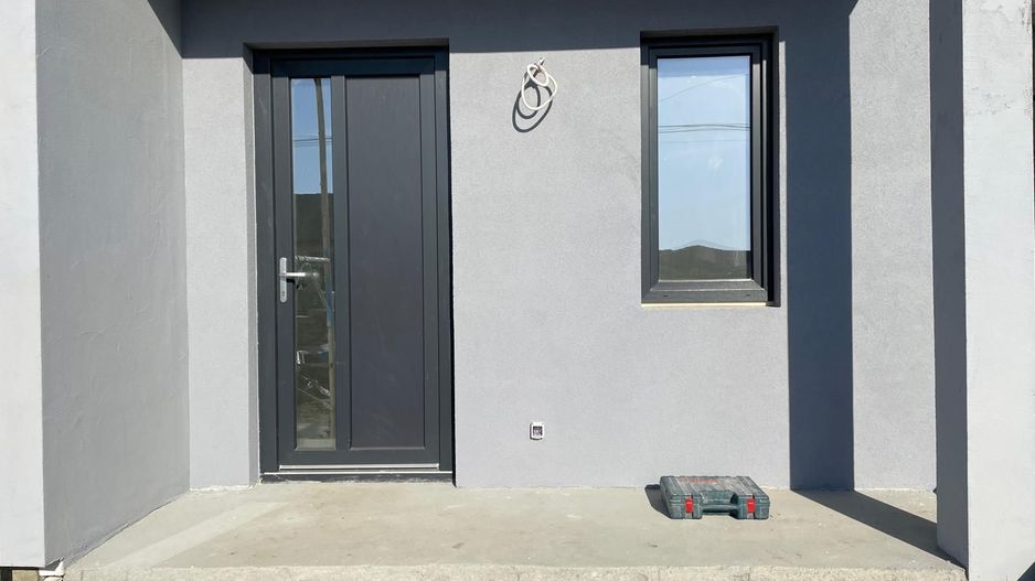 Duplex despartit prin camera tehnica - 5 camere - Mosnita - Poză 17