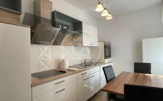 Apartament de vanzare cu 3 camere in zona Central, Oradea - Poză 8