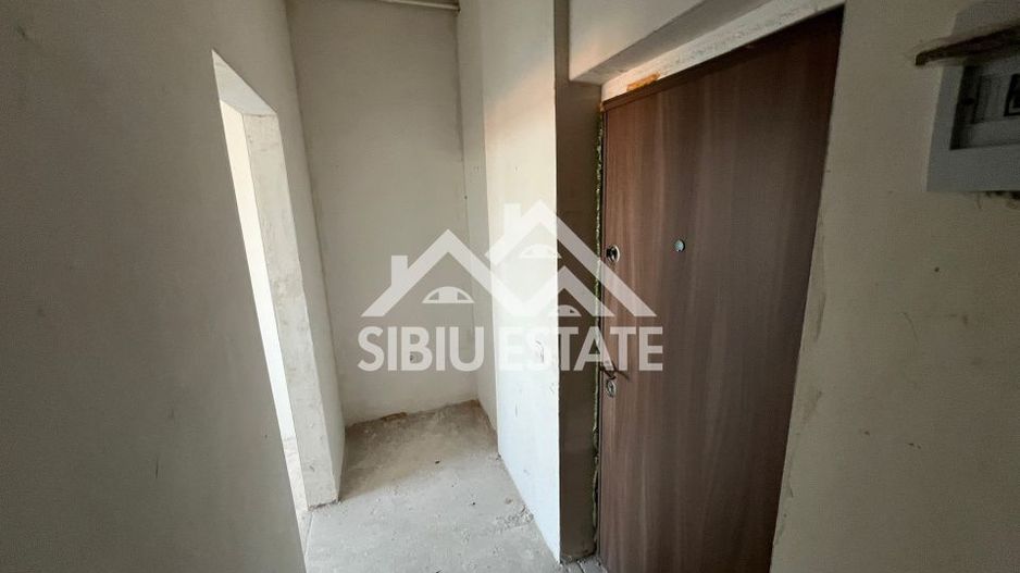 Garsonieră de vânzare , Zona Henry Coandă, Sibiu, 2 locuri de parcare - Poză 5