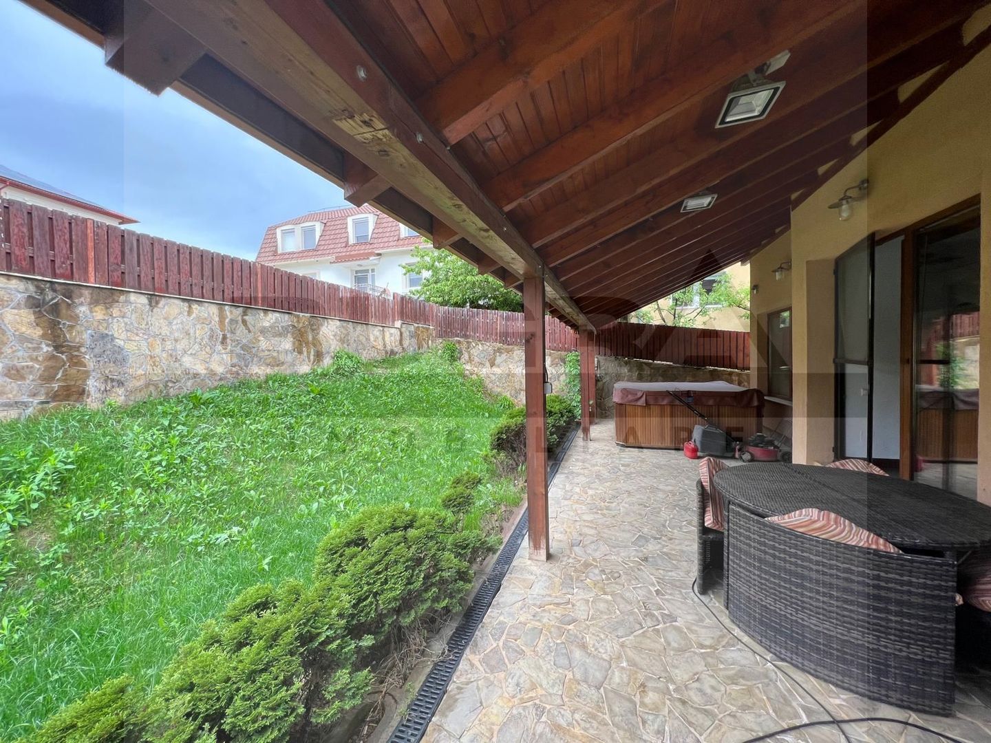 Casa cu 3 dormitoare de inchiriat, Buna Ziua - Poză 1