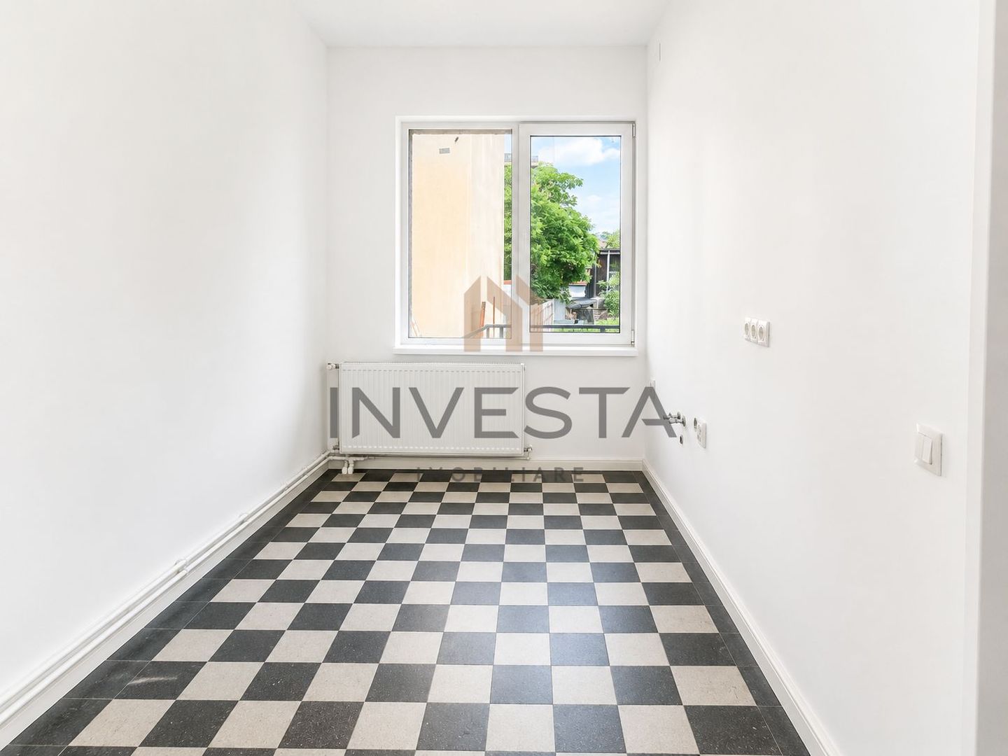 Casa individuala de 280 mp pentru birouri cu 7 parcari de inchiriat - Poză 8