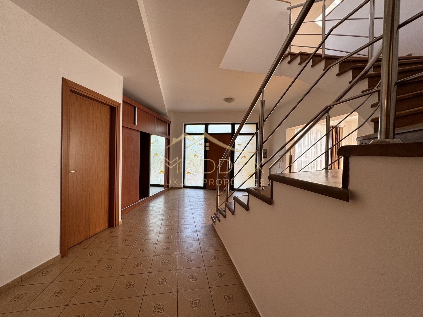 Vila Individuala 7 camere*Piscina*Teren 1000 mp / 8 parcari// Erou Iancu Nicolae - Poză 19
