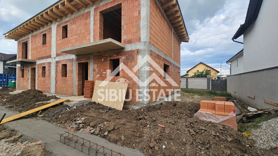 Casa Sibiu, Selimbar 4 camere, 2 bai NOU - Poză 8