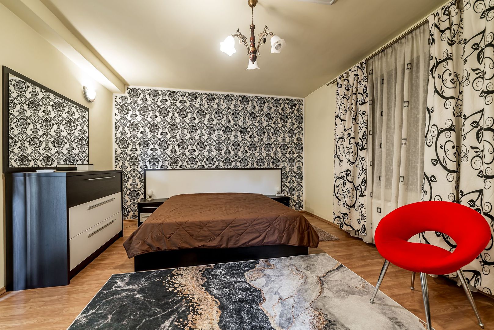 Vila 6 camere - Garaj si Gradina - Gradiste - COMISION 0 - Poză 7
