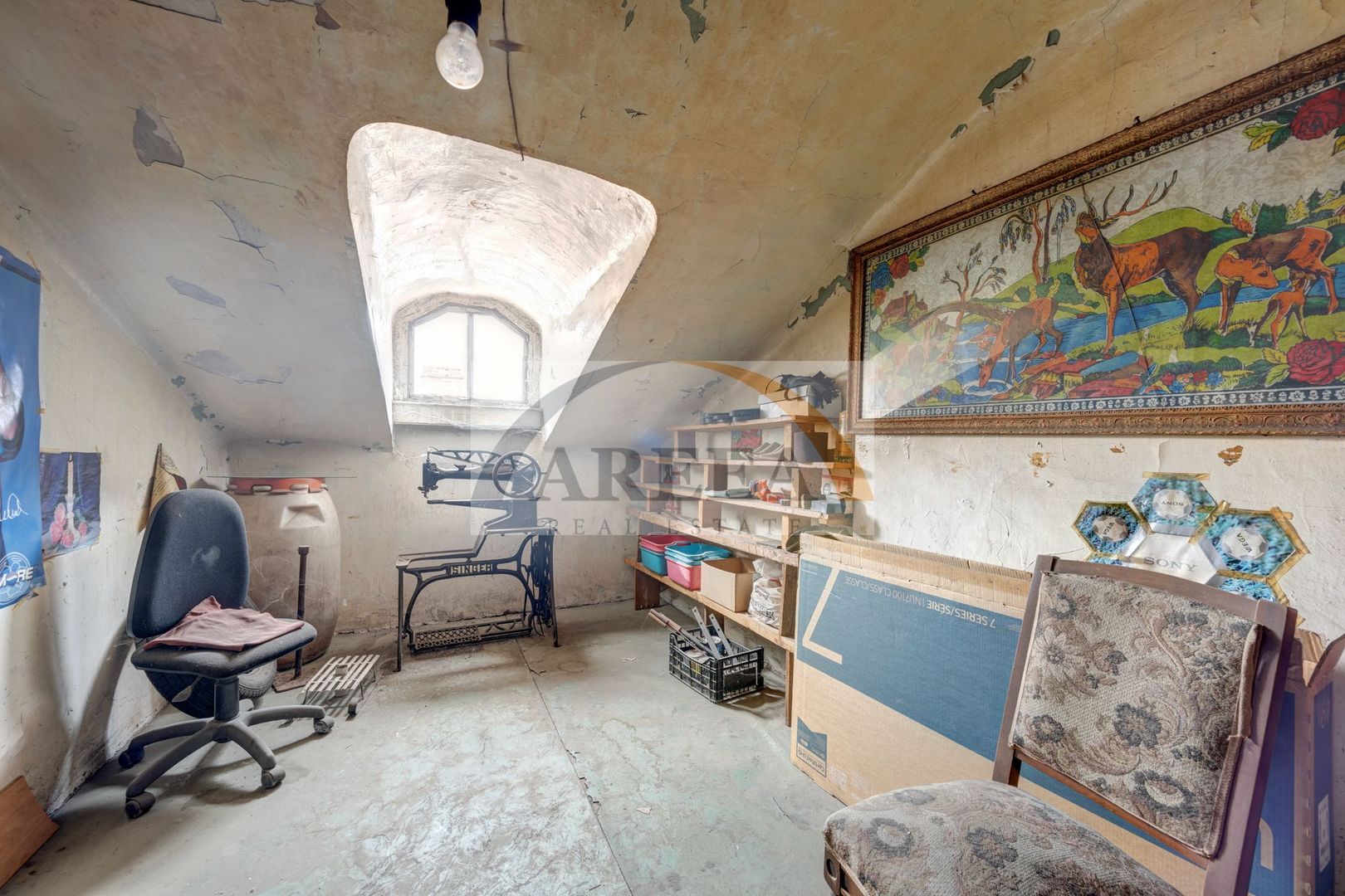 Proprietate in vila, etaj, partial renovat - Pasajul Unirii - 154 mp - Poză 23