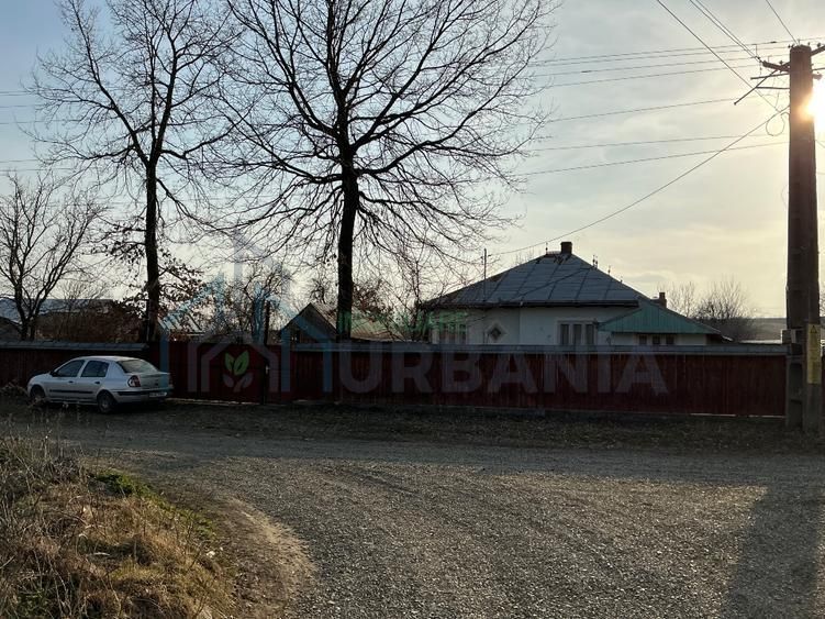 Casa Batraneasca 100 MP + teren intravilan 400 MP, 4500 MP extravilan - Poză 2