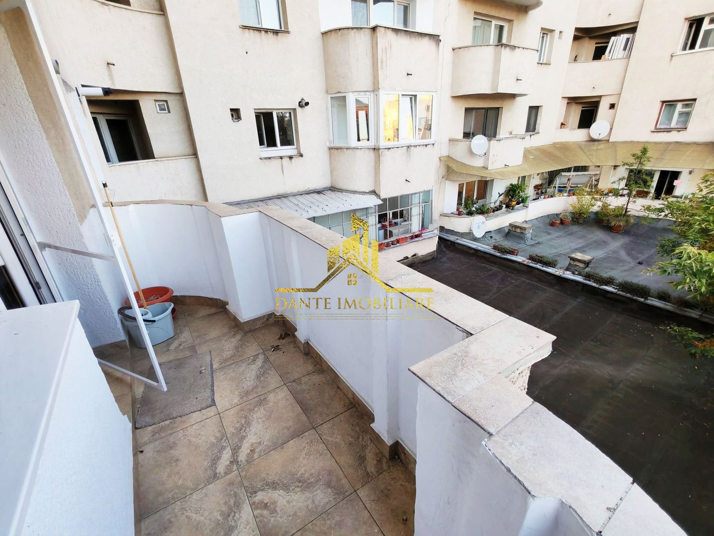 3 camere, decomandat, modern, balcon, zona Centrala, Pta Cipariu - Poză 9