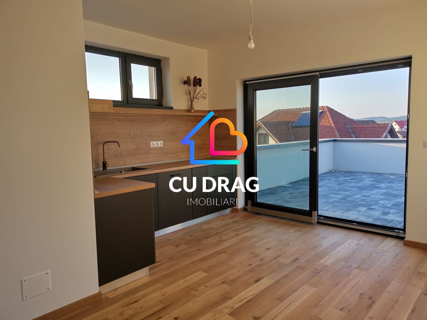 Casa pretabila regim Hotelier 5 apartamente. - Poză 5