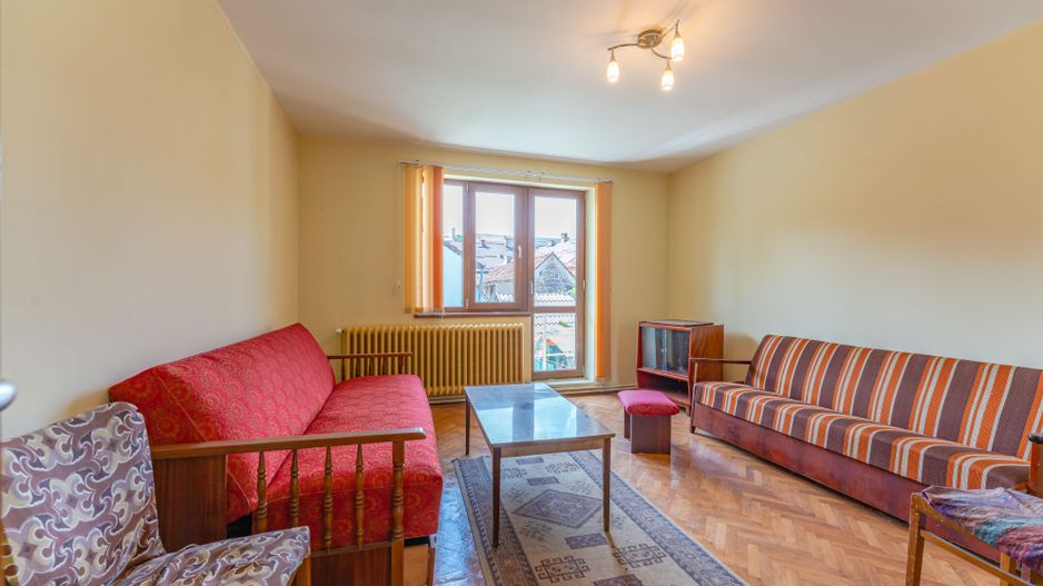 Casa individuala cu 9 camere in Brasovul Vechi. - Poză 4